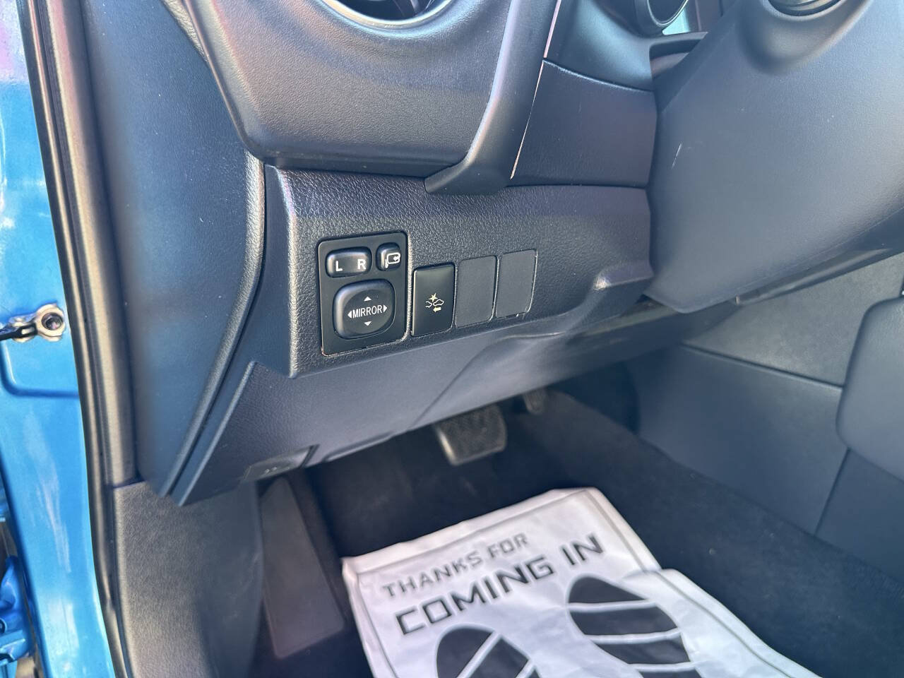 Used 2017 Toyota Corolla iM FWD image 20
