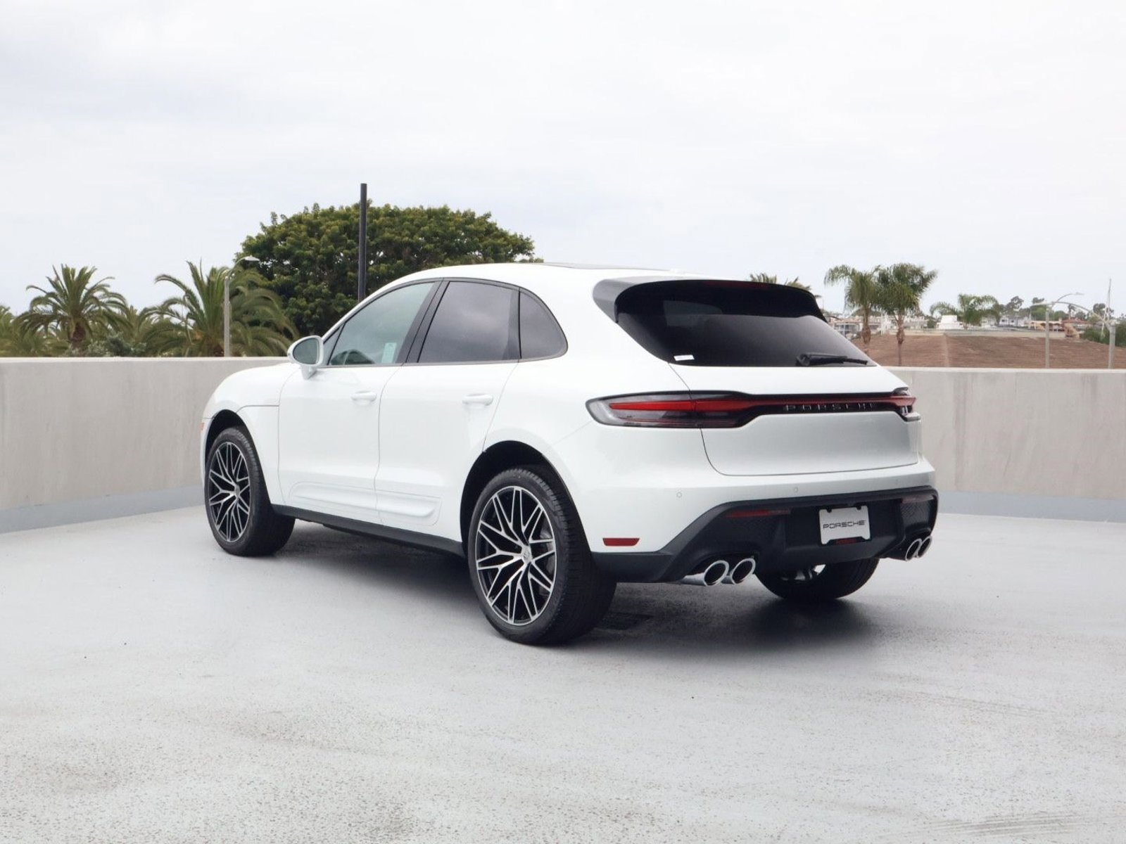 New 2026 Porsche Macan AWD/4WD video 3