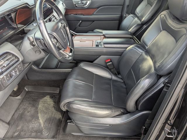 Used 2022 Lincoln Navigator 4WD image 16