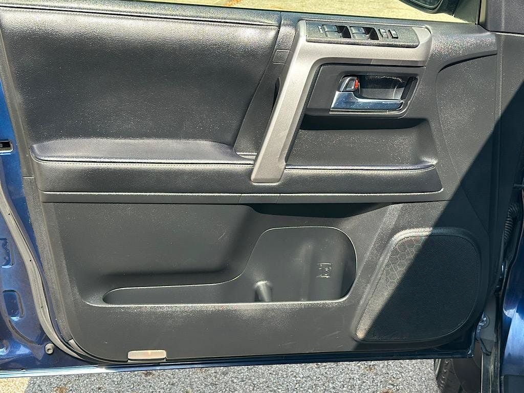 Certified 2024 Toyota 4Runner SR5 AWD/4WD image 15