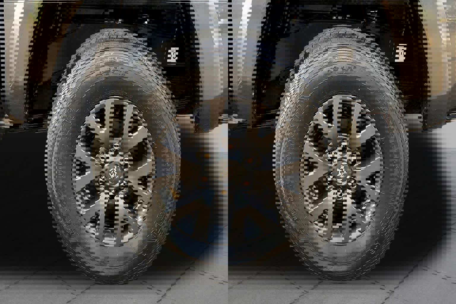 Used 2023 Toyota Tacoma SR5 w/ Technology Package image 11