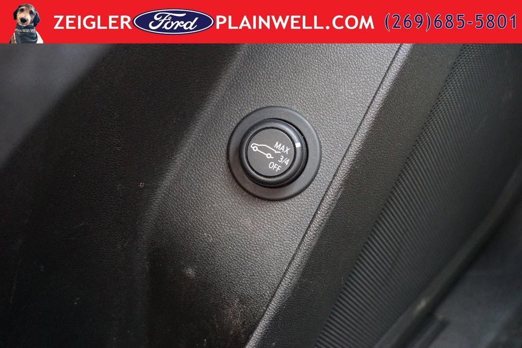 Used 2023 Chevrolet Equinox RS w/ LPO, Floor Liner Package FWD image 29