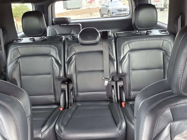 Certified 2025 Lincoln Navigator Reserve w/ Jet Appearance Package image 17