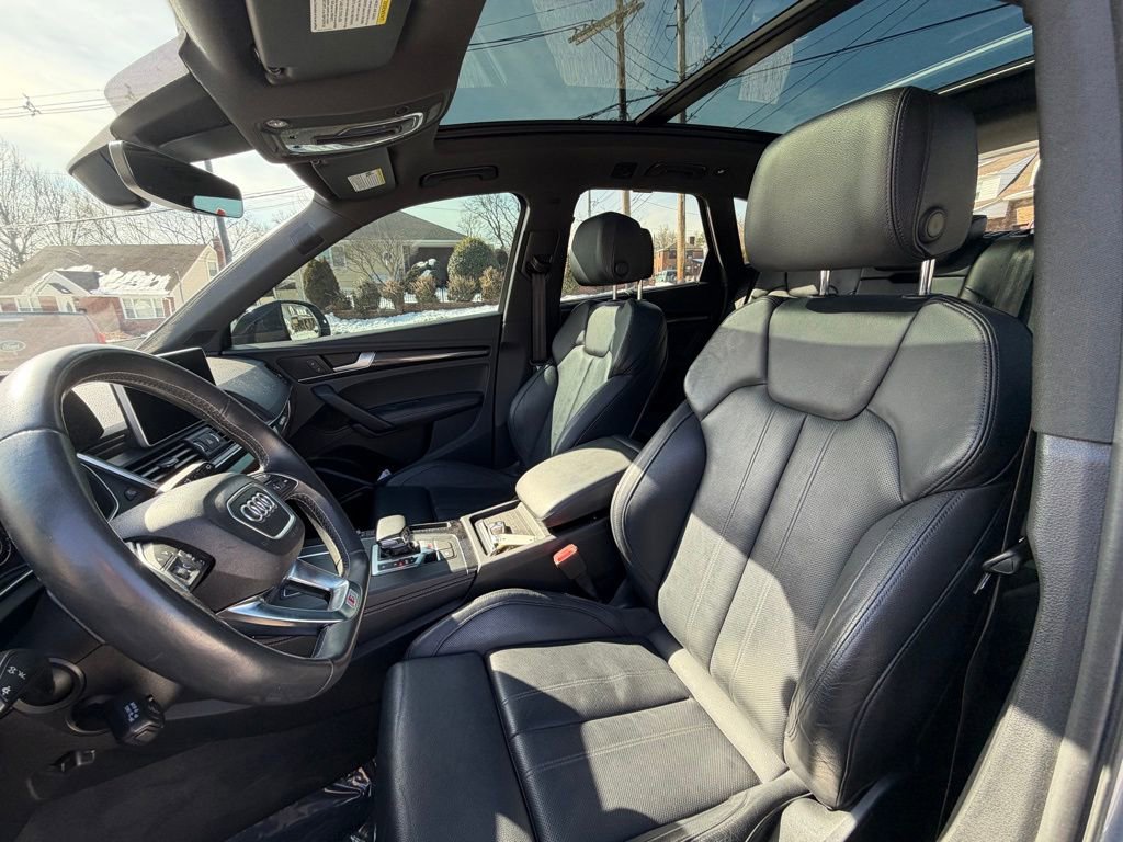 Used 2019 Audi SQ5 Prestige w/ Prestige Package image 14