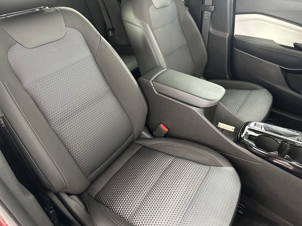 Certified 2024 Chevrolet Trax LT w/ Driver Confidence Package FWD image 28