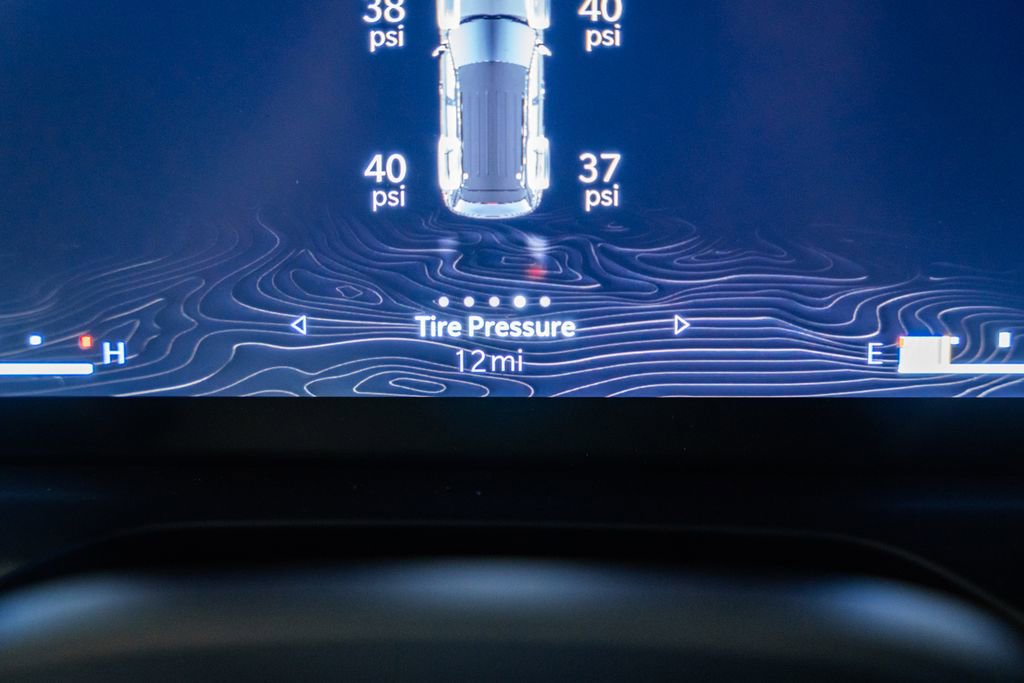 New 2025 Jeep Grand Cherokee Altitude image 40