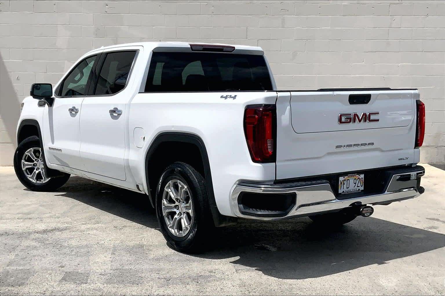 Used 2024 GMC Sierra 1500 SLT AWD/4WD image 4