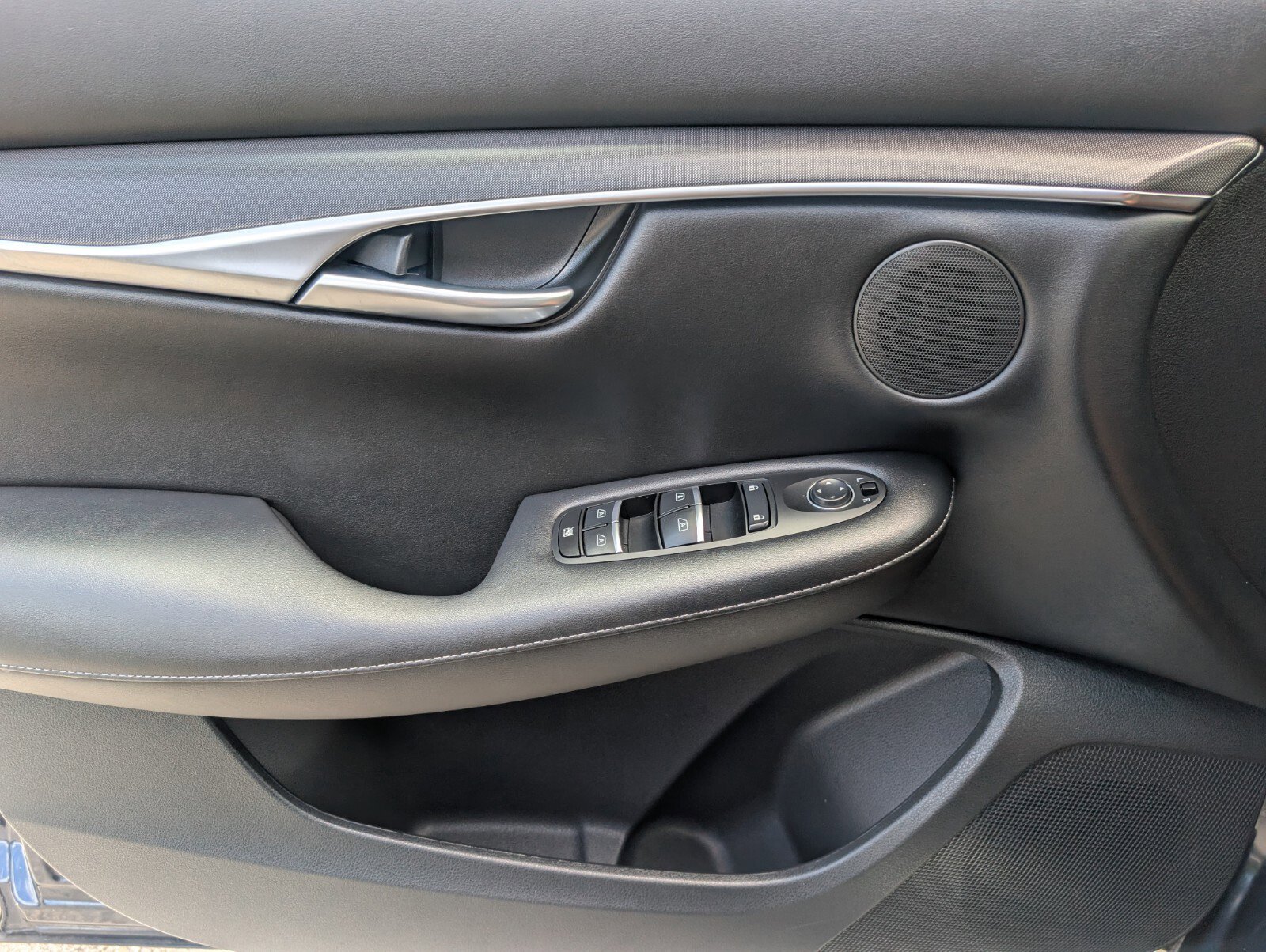 Used 2023 INFINITI QX50 Pure FWD image 33