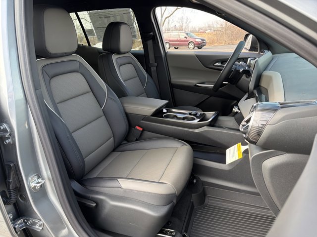 New 2026 Chevrolet Equinox LT w/ Convenience Package II image 31