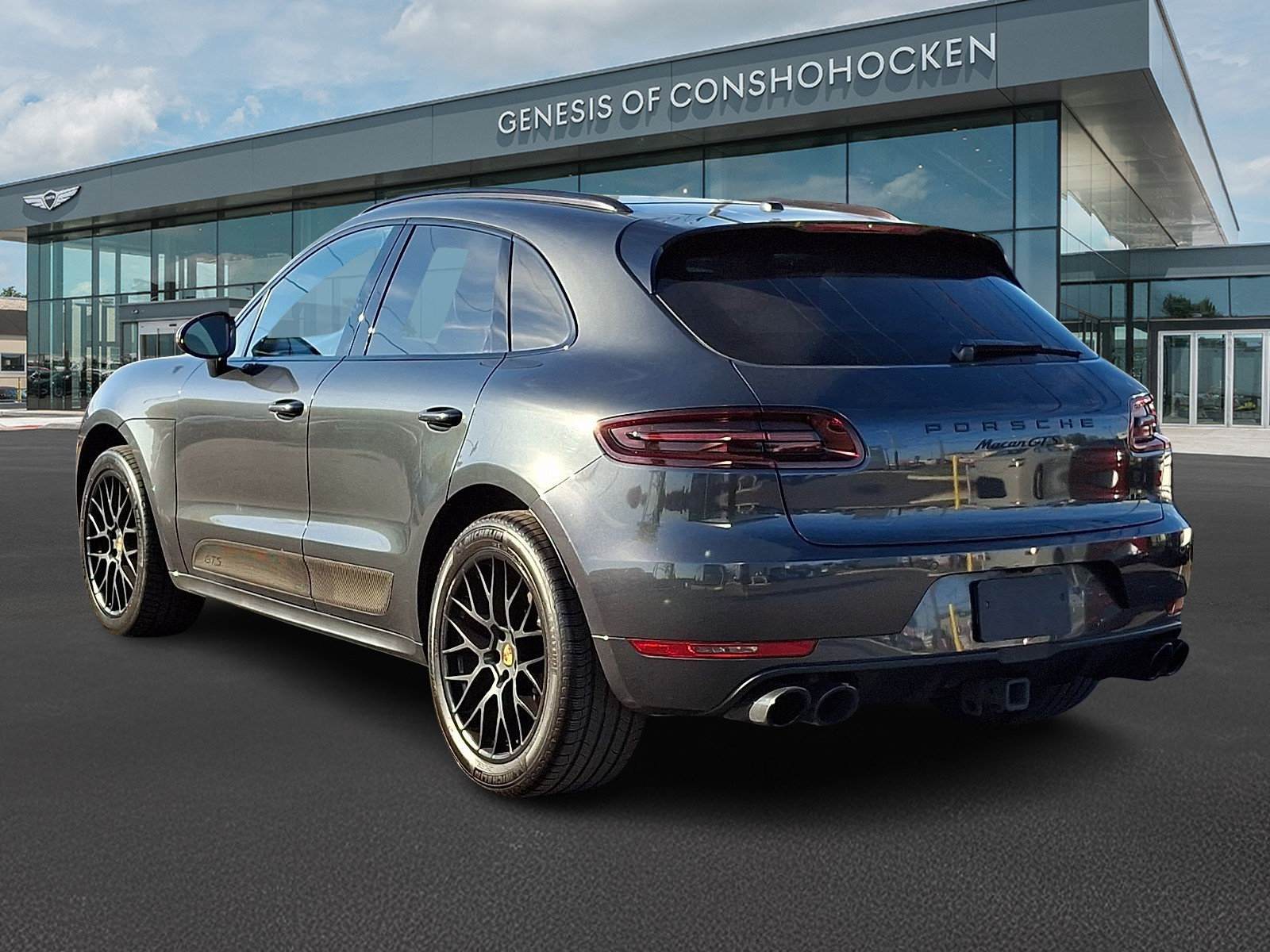 Used 2017 Porsche Macan GTS AWD/4WD image 4
