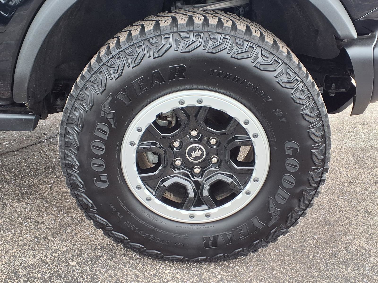 Certified 2024 Ford Bronco Black Diamond w/ Sasquatch Package image 11