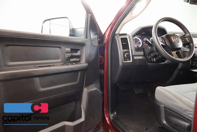 Used 2018 RAM 2500 Tradesman w/ Chrome Appearance Group AWD/4WD image 8