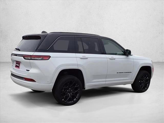 New 2026 Jeep Grand Cherokee Summit AWD/4WD image 4