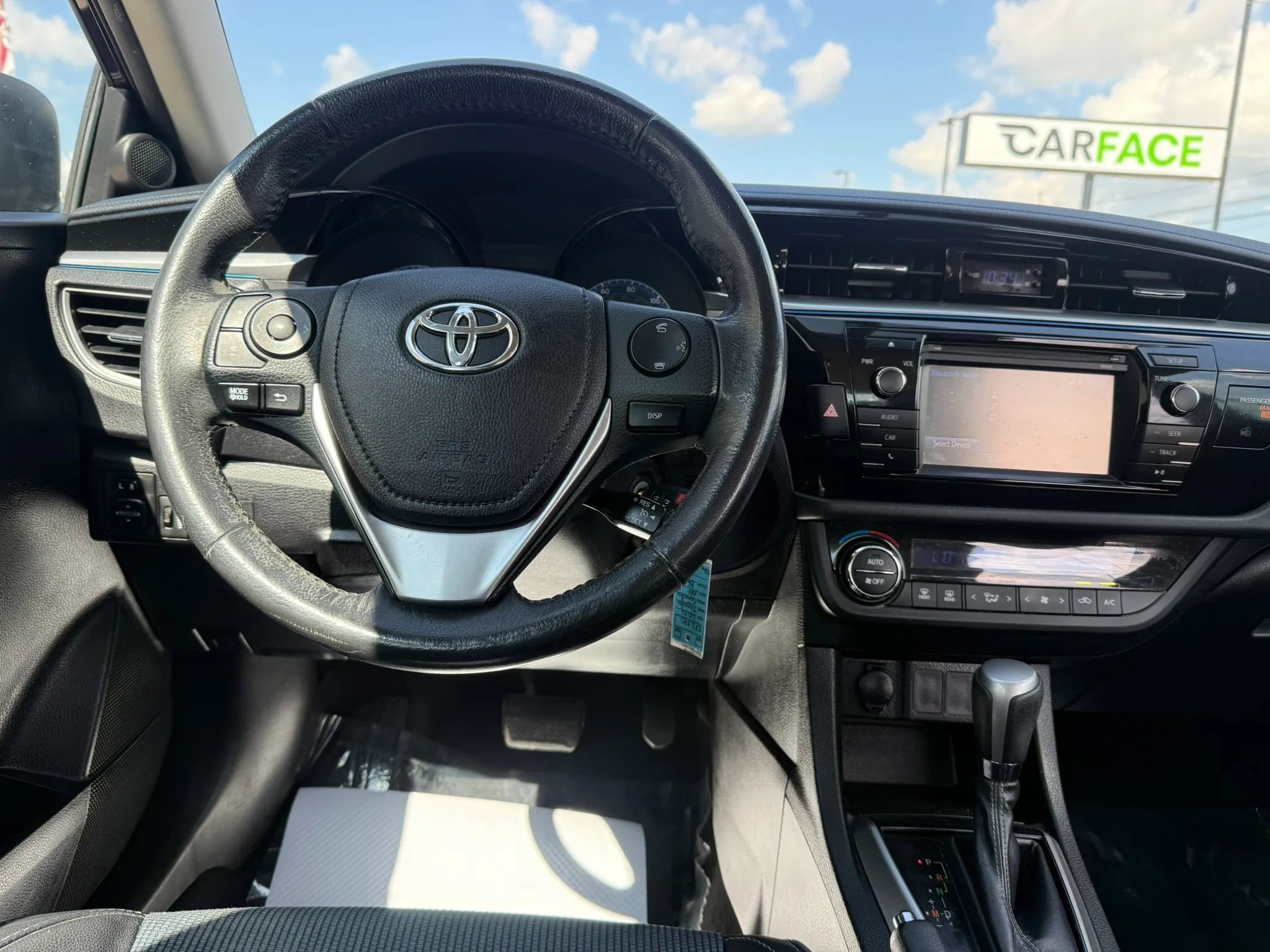 Used 2015 Toyota Corolla S FWD image 25