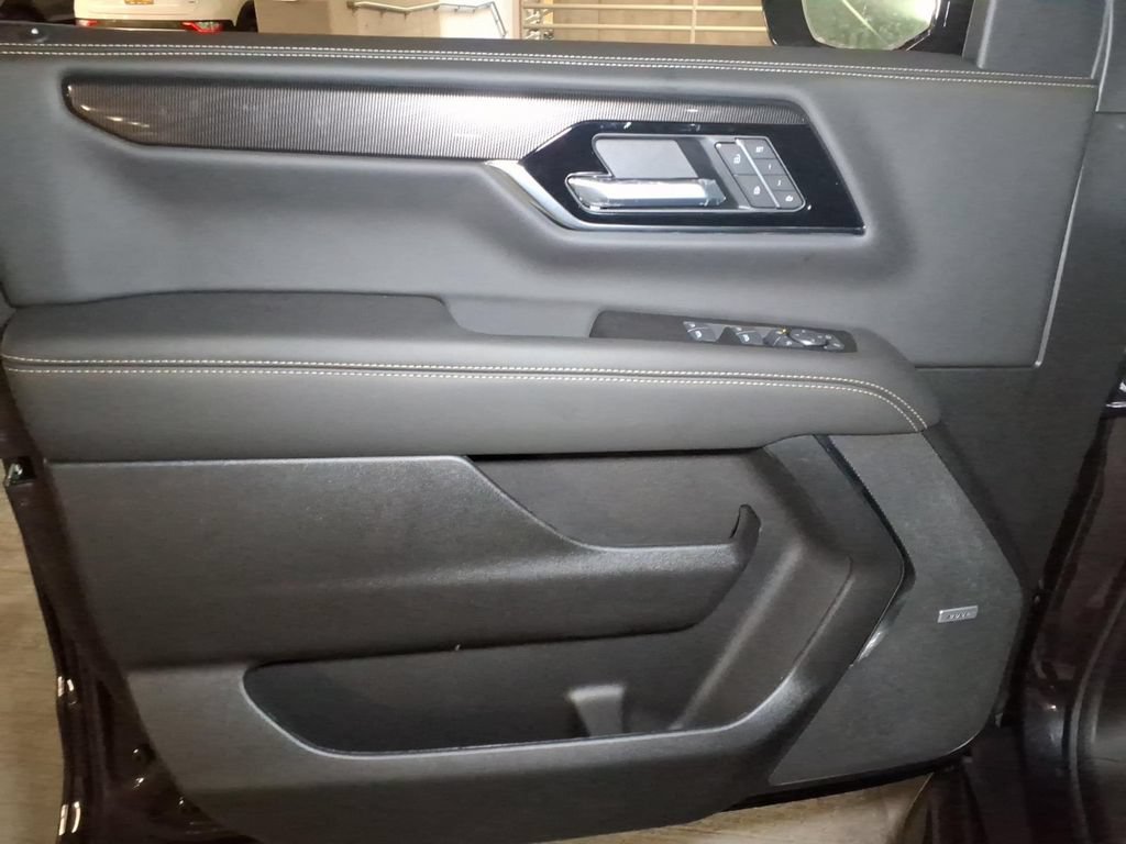 Used 2026 GMC Yukon XL Elevation RWD image 12