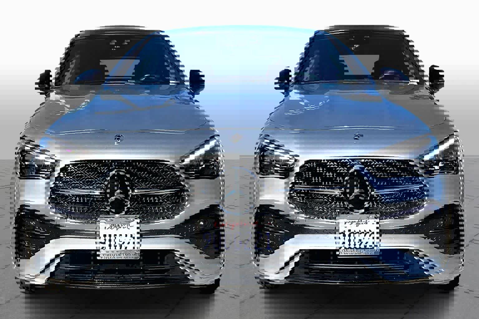 Used 2025 Mercedes-Benz CLE 300 4MATIC Coupe image 3