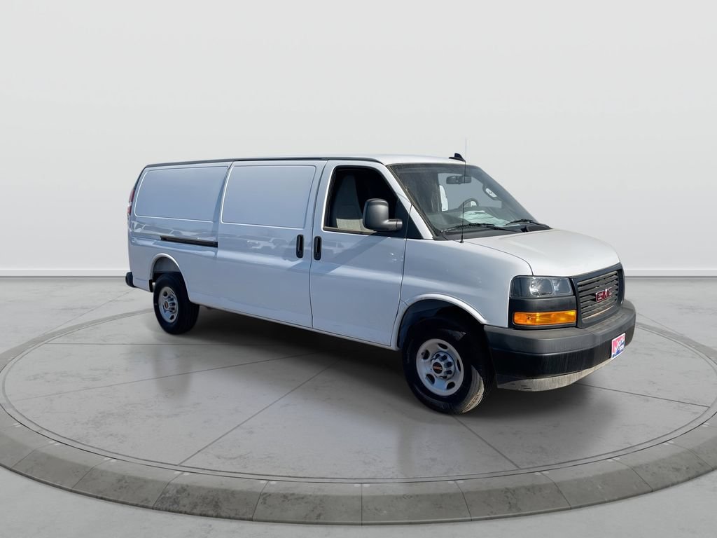 New 2025 GMC Savana 2500 Extended w/ Driver Convenience Package RWD video 2