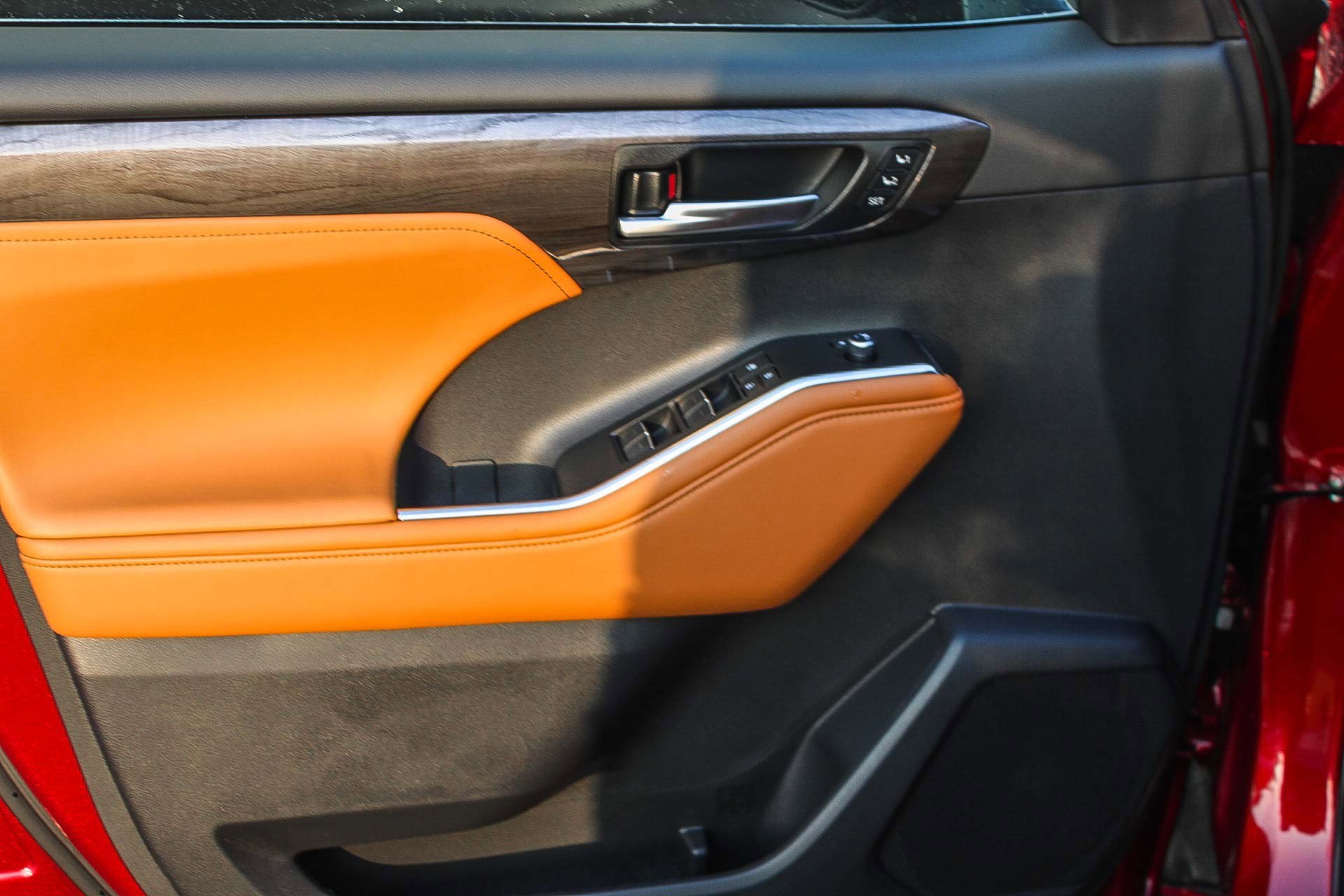 New 2026 Toyota Highlander Platinum image 22