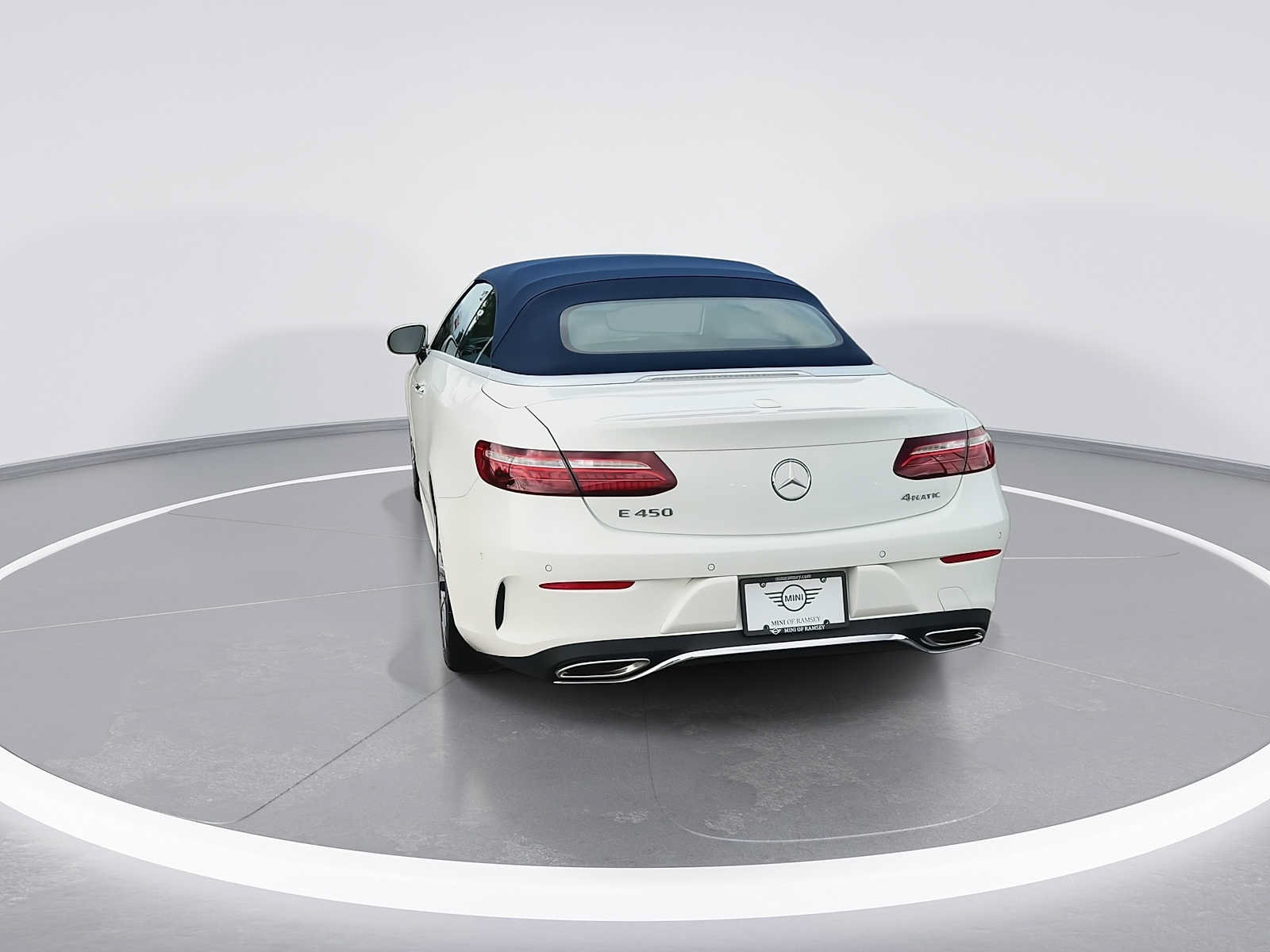Used 2023 Mercedes-Benz E 450 4MATIC Cabriolet image 7
