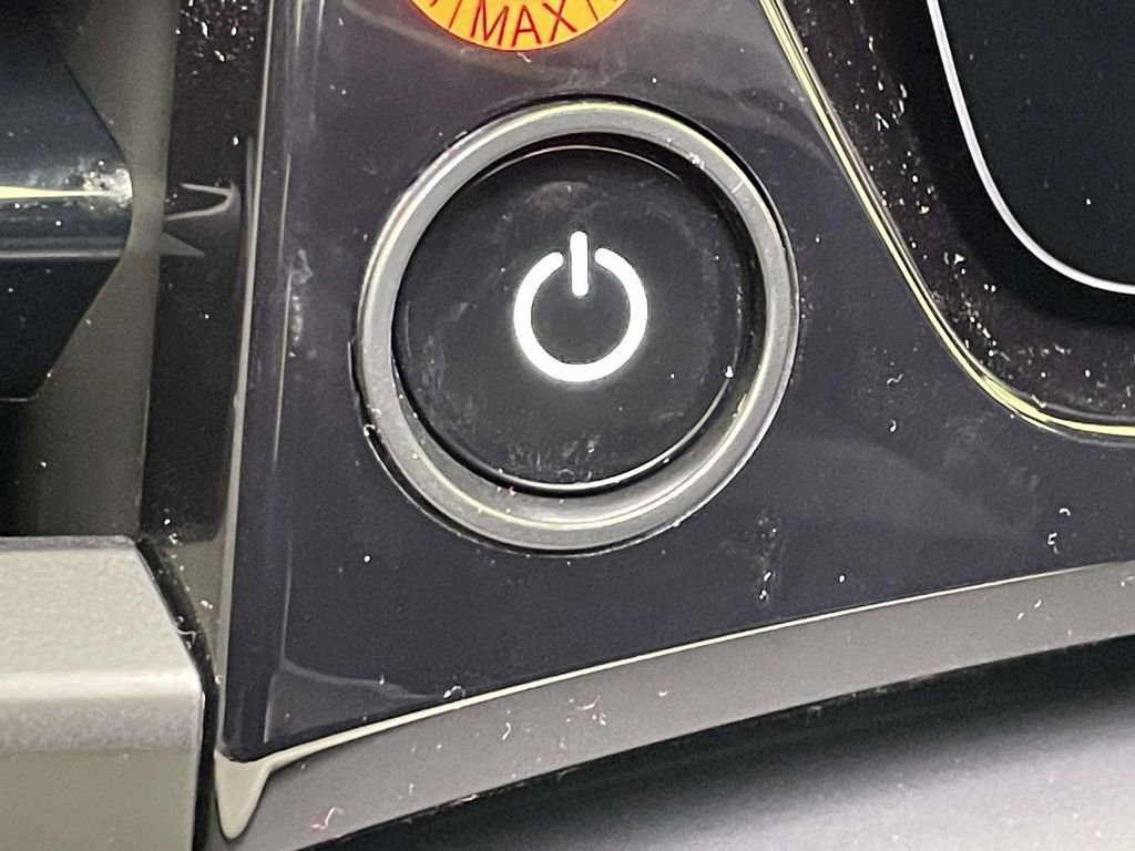 New 2025 Porsche Macan 4S Electric image 44