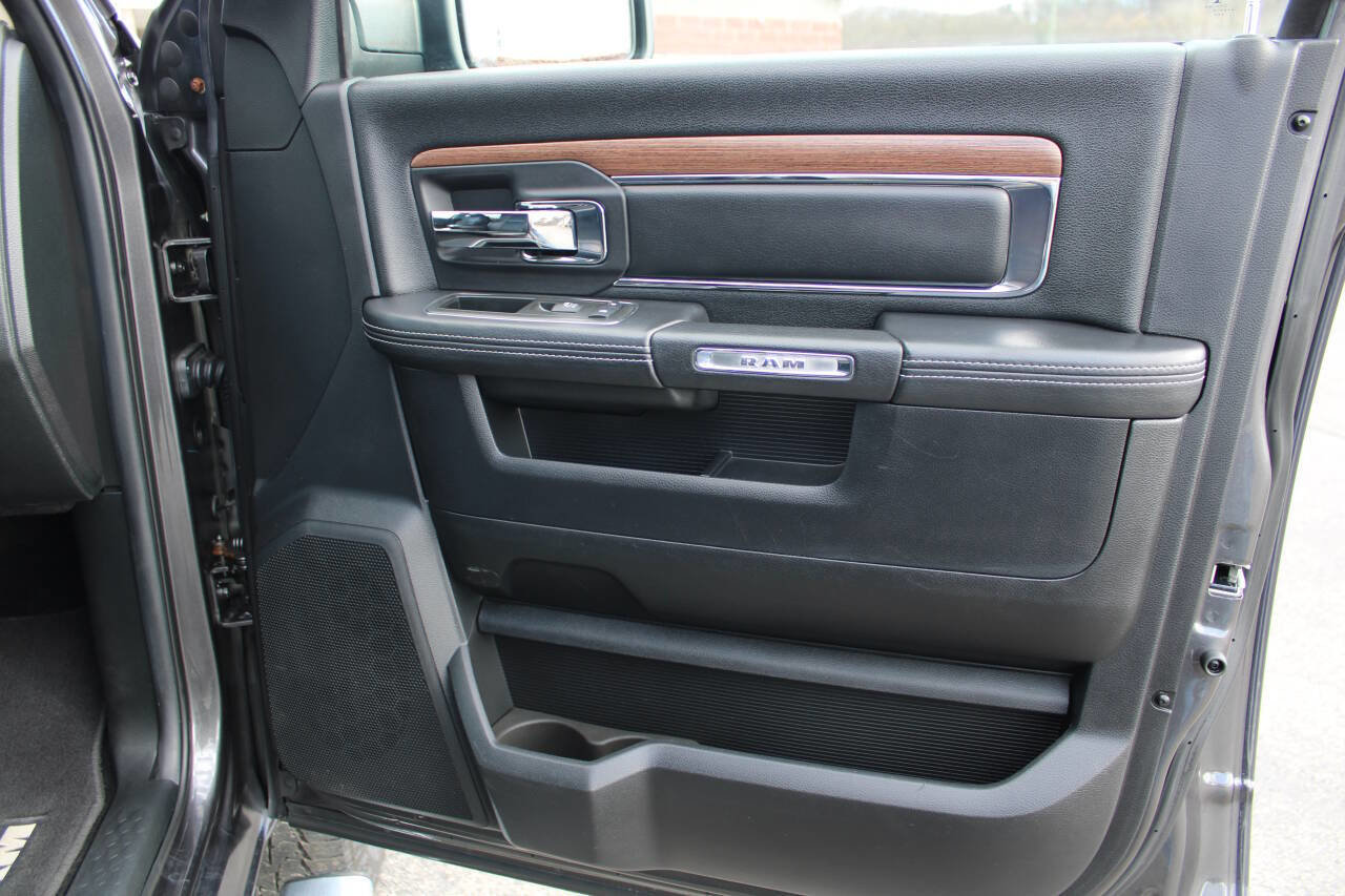 Used 2014 RAM 2500 Laramie w/ Convenience Group image 44