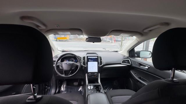 Certified 2024 Ford Edge SE image 19