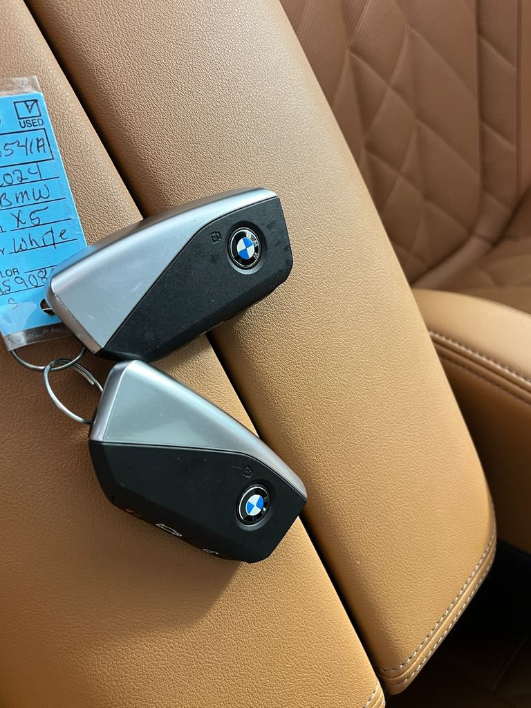 Used 2024 BMW X5 xDrive40i w/ Premium Package AWD/4WD image 30