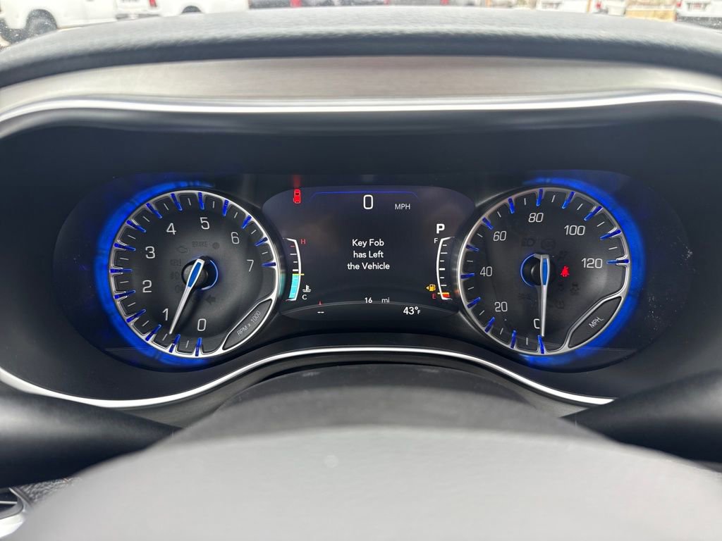 New 2026 Chrysler Pacifica Pinnacle image 17