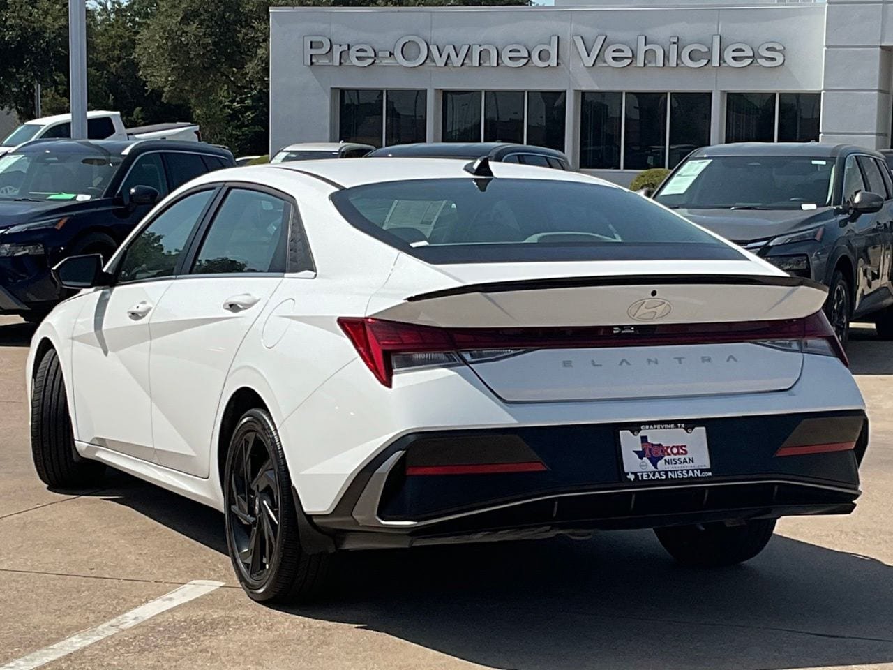 Used 2026 Hyundai Elantra SEL Sport Premium FWD image 6