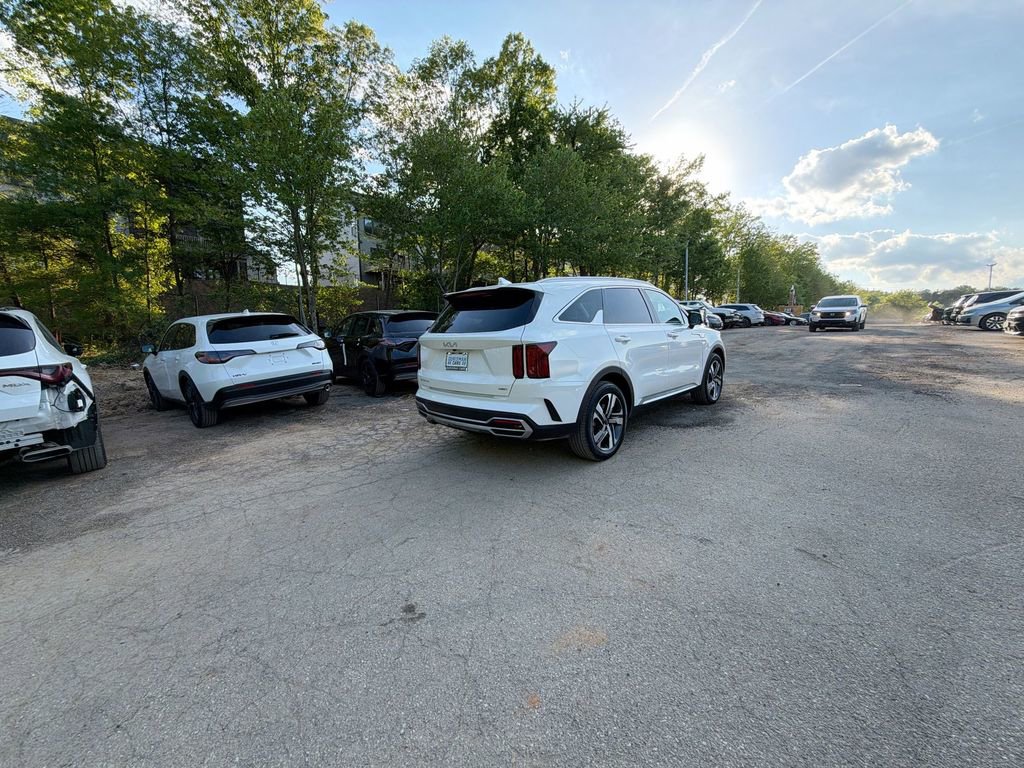 Used 2023 Kia Sorento SX Prestige w/ Panoramic Sunroof Package AWD/4WD image 8