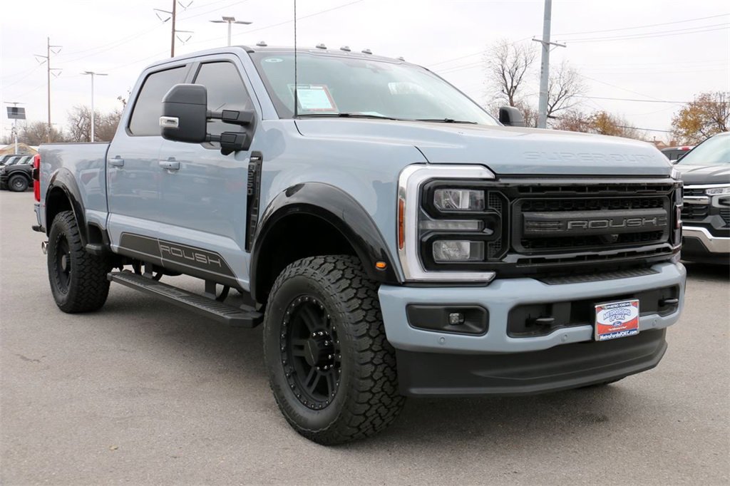 New 2026 Ford F250 Lariat w/ Black Appearance Package image 4