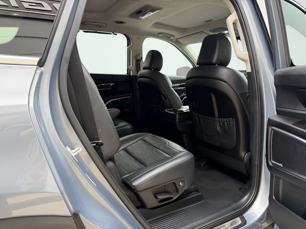 Used 2020 Kia Telluride SX w/ SX Prestige Package image 31
