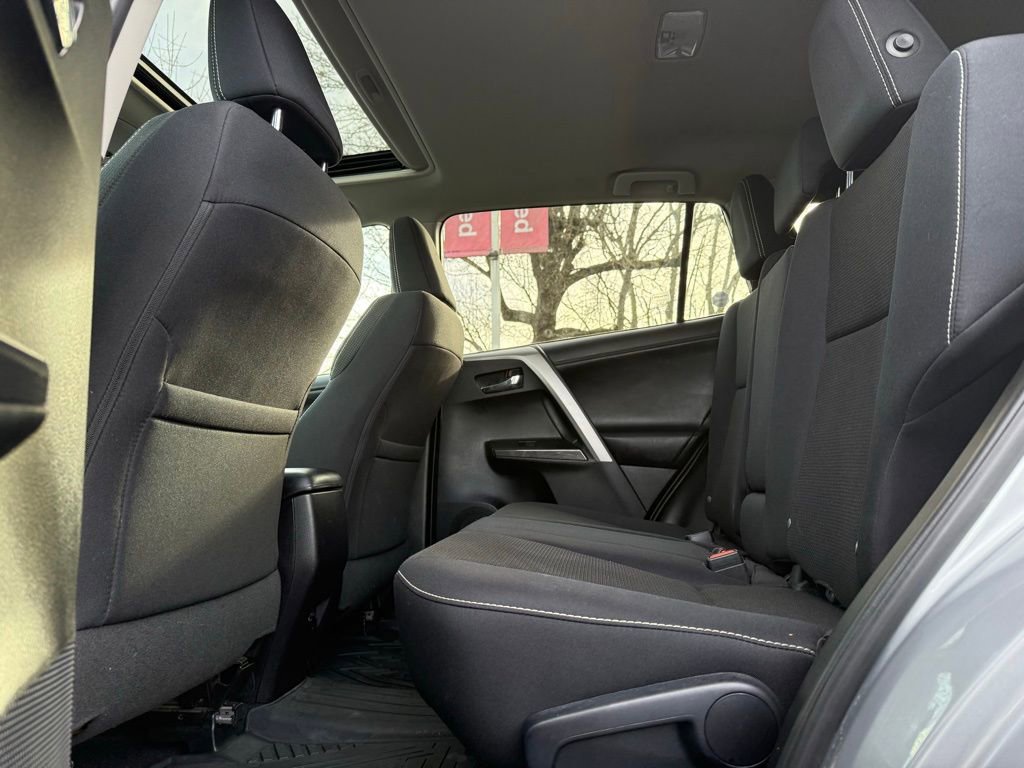 Used 2018 Toyota RAV4 Adventure image 17