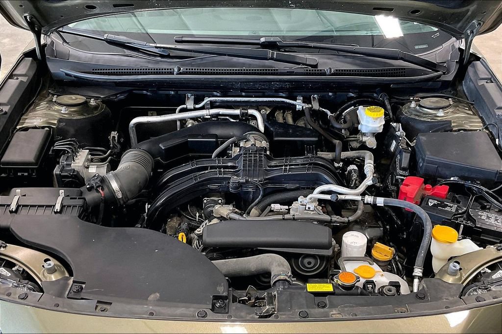 Used 2021 Subaru Outback Limited AWD/4WD image 30