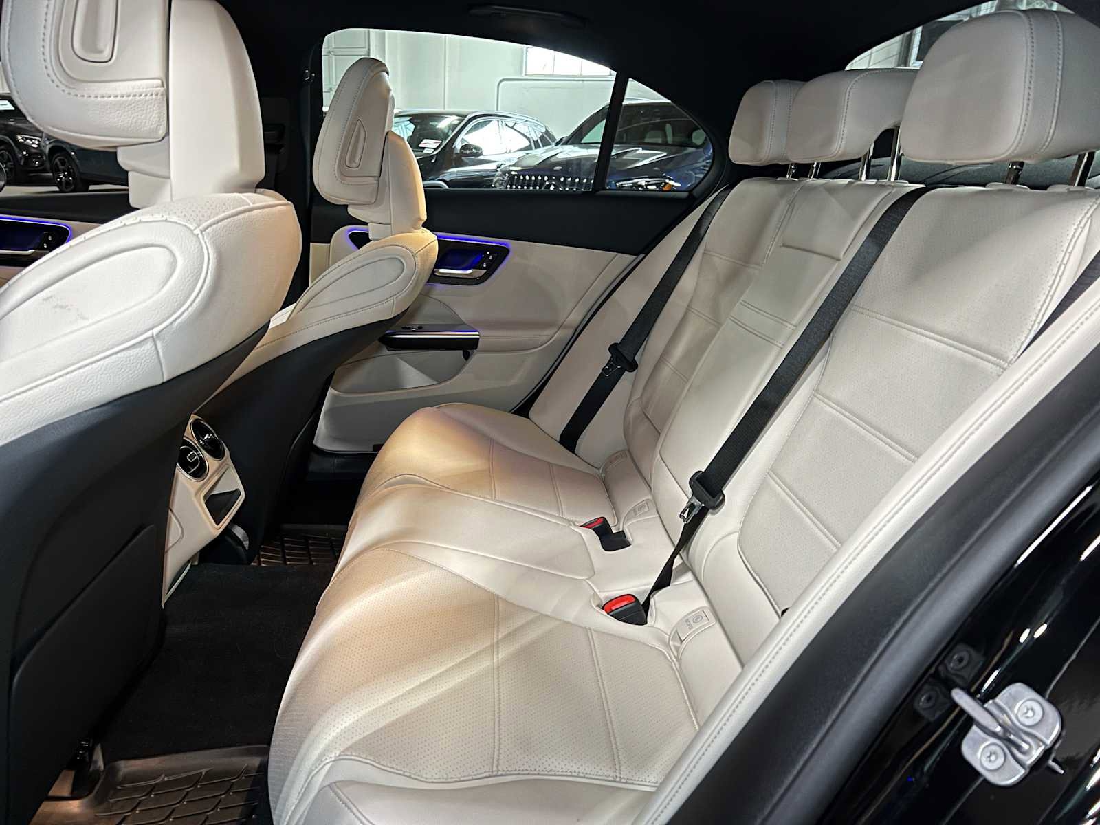 Used 2025 Mercedes-Benz C 300 4MATIC Sedan image 20