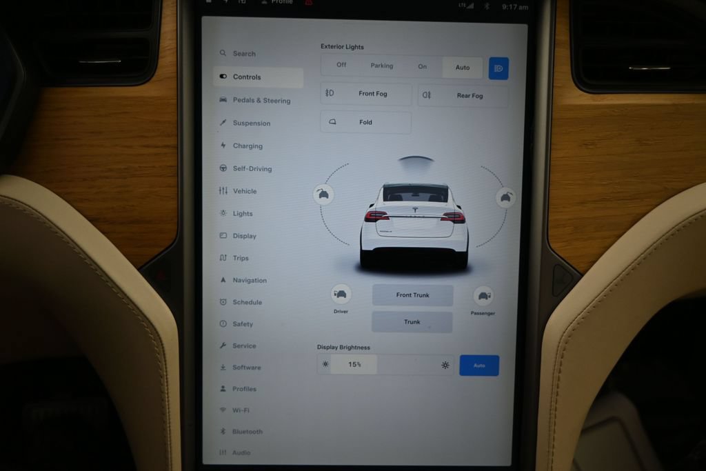 Used 2018 Tesla Model X 75D AWD/4WD image 14