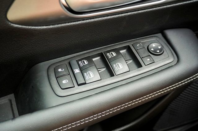 New 2026 Chrysler Pacifica Select image 28