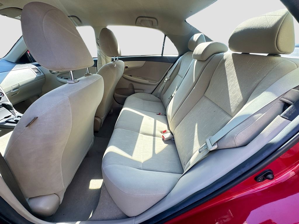 Used 2013 Toyota Corolla L FWD image 19