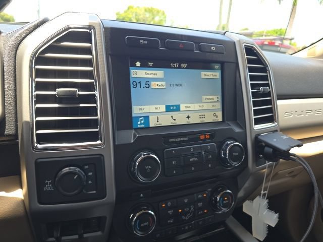 Used 2017 Ford F250 Lariat w/ Chrome Package AWD/4WD image 14