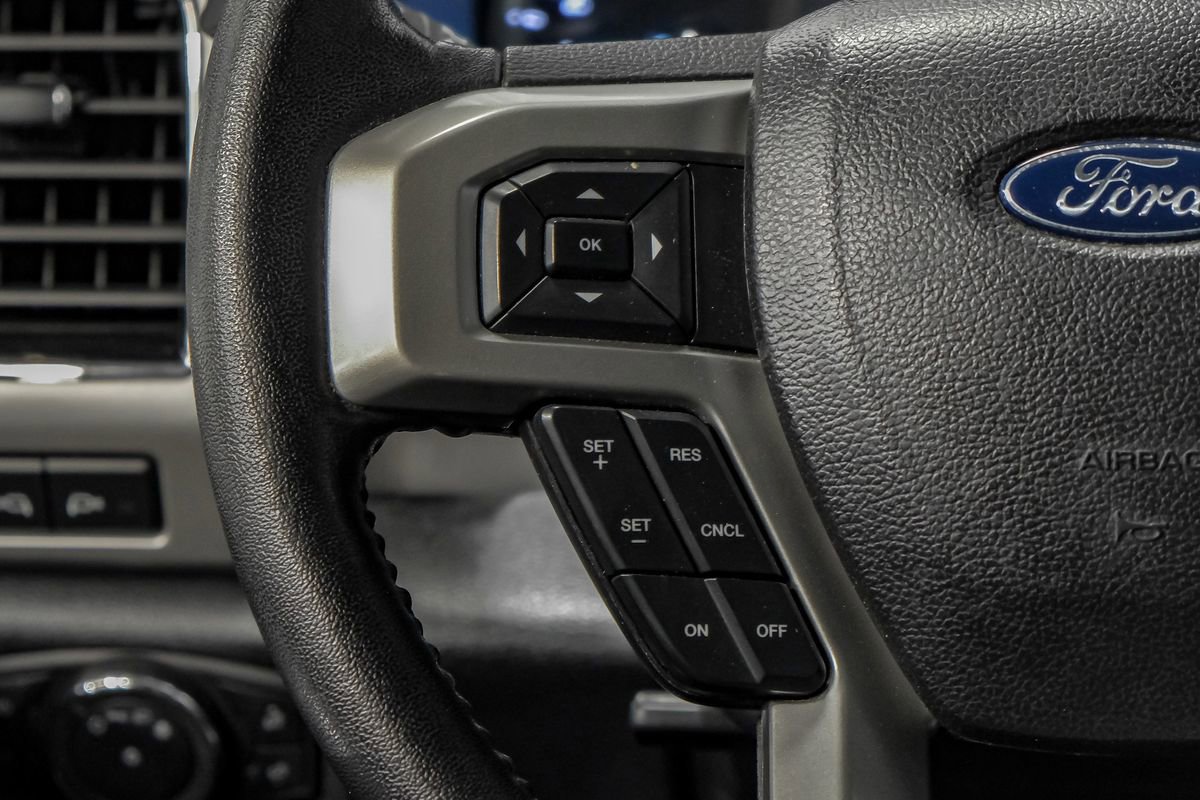 Used 2019 Ford F350 Lariat w/ Lariat Value Package AWD/4WD image 16