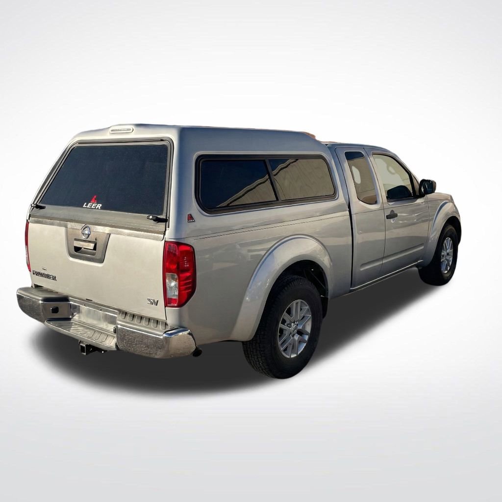 Used 2017 Nissan Frontier SV image 8