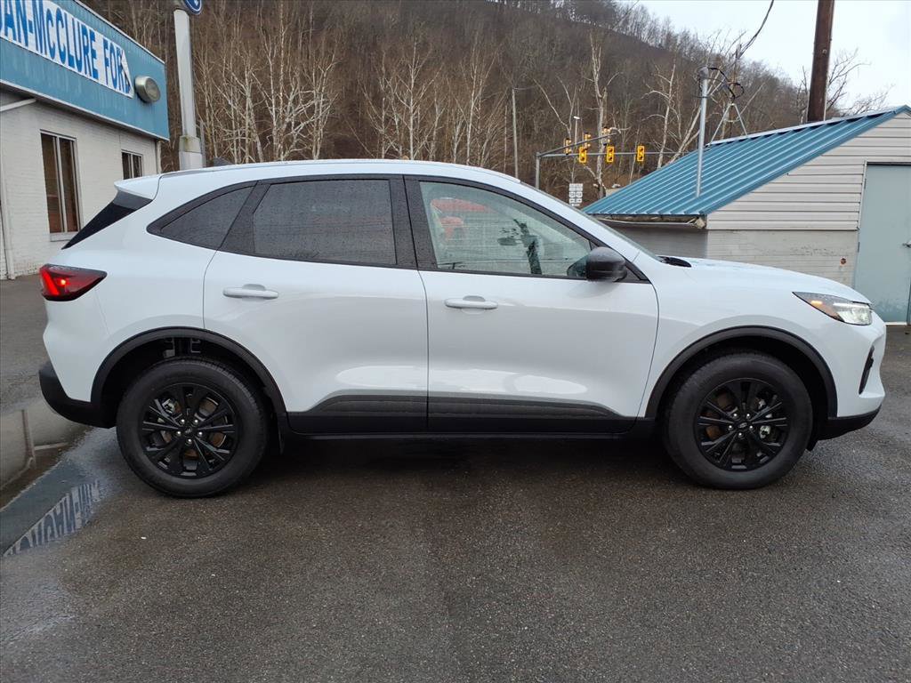 New 2025 Ford Escape Active image 9