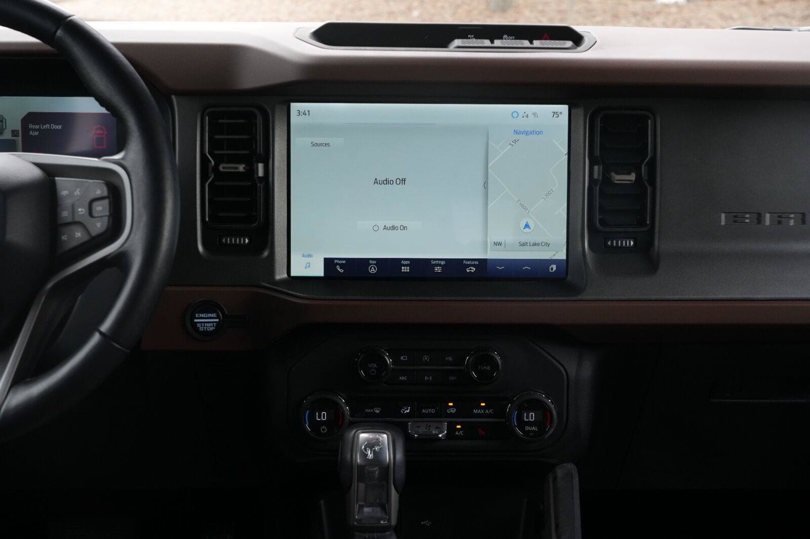 Used 2024 Ford Bronco Outer Banks AWD/4WD image 22