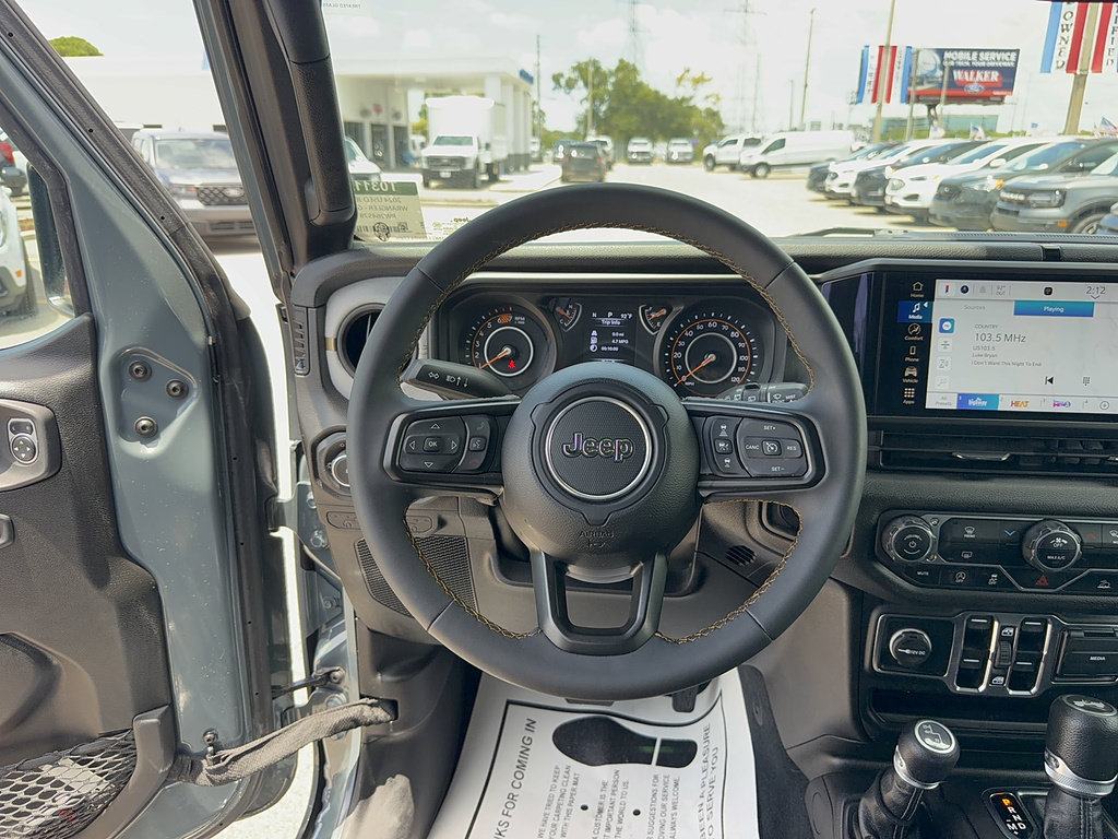 Used 2024 Jeep Wrangler Unlimited Sport AWD/4WD image 31
