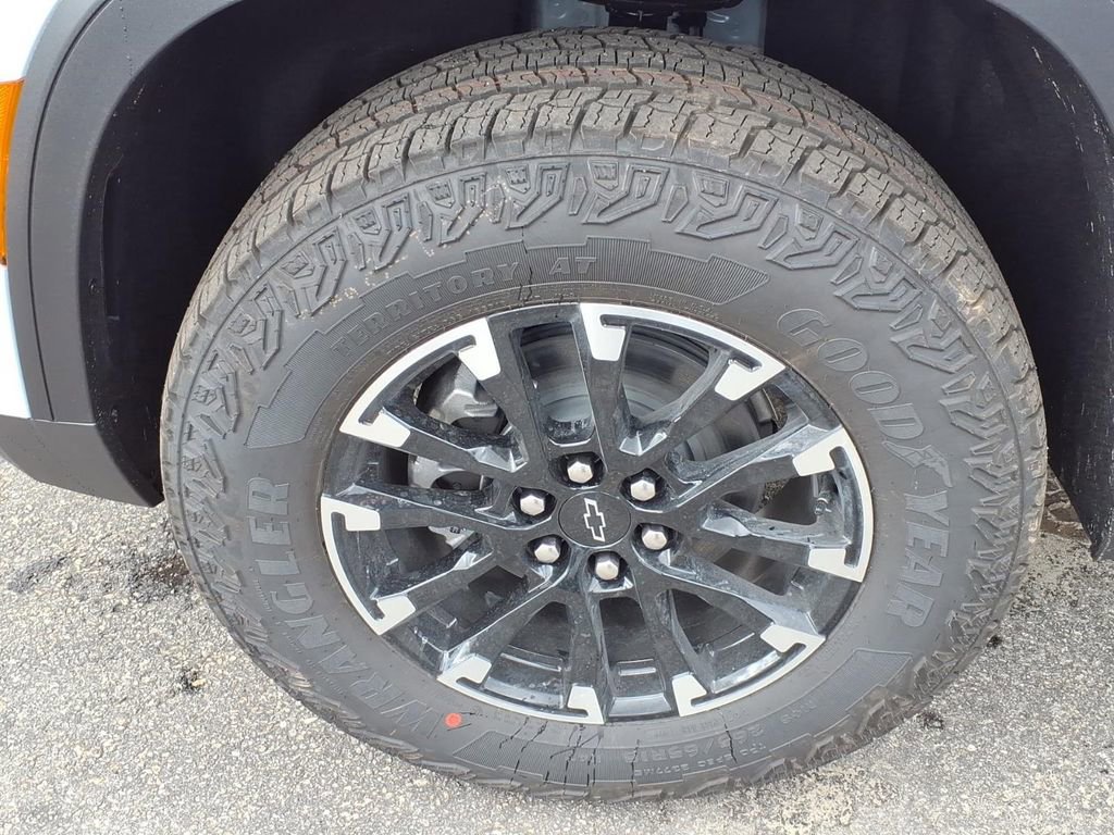 New 2026 Chevrolet Traverse Z71 w/ Enhanced Driving Package AWD/4WD image 9