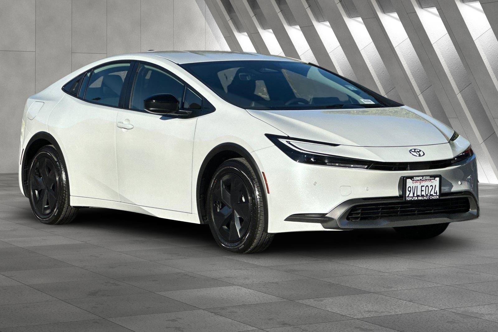 Used 2026 Toyota Prius Plug-In Hybrid image 13