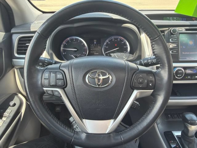 Used 2015 Toyota Highlander XLE AWD/4WD image 24