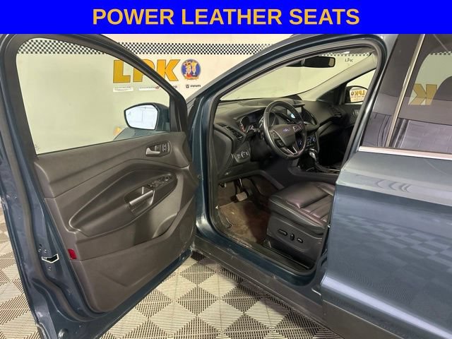 Used 2019 Ford Escape SEL AWD/4WD image 3