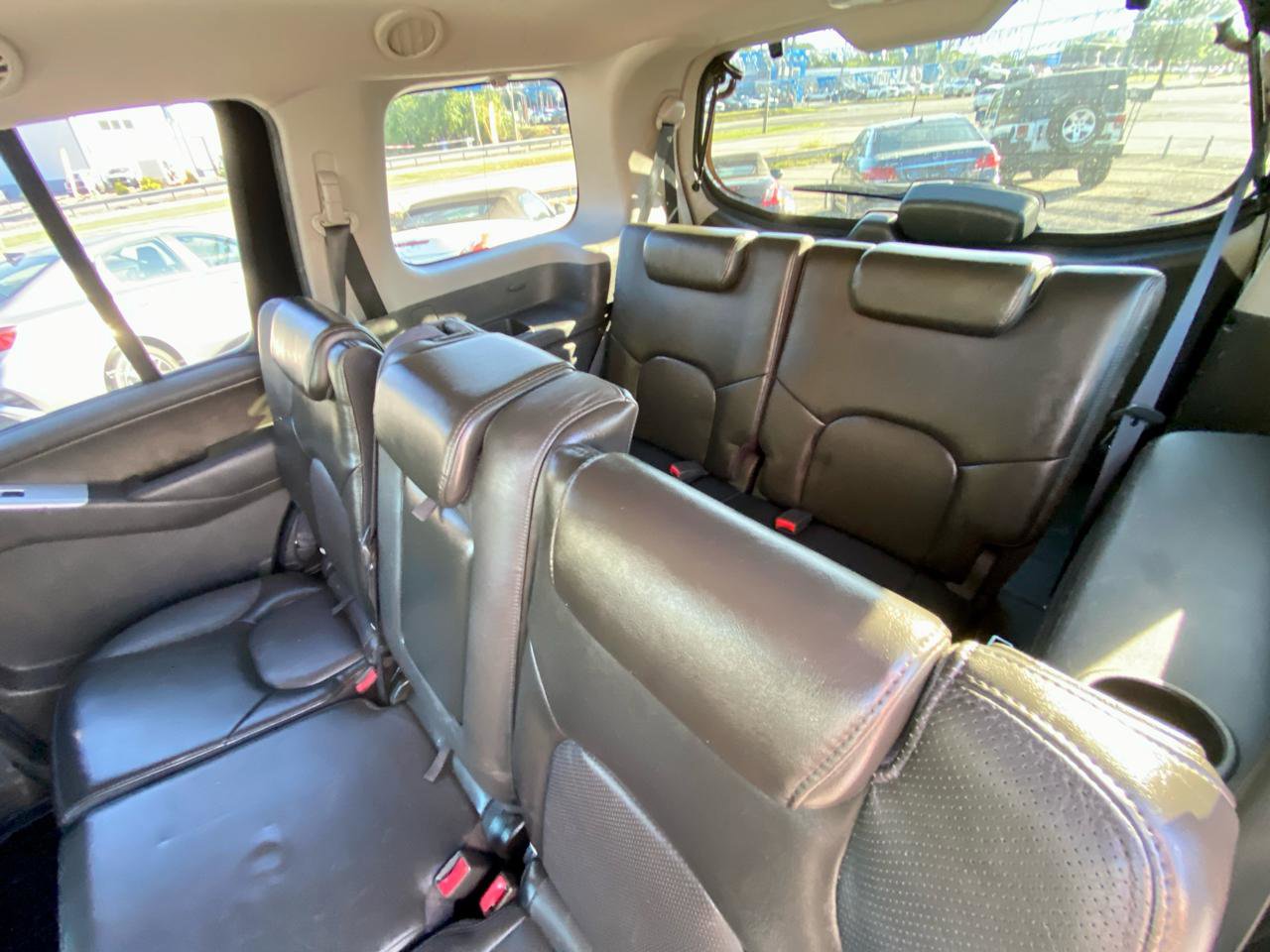 Used 2011 Nissan Pathfinder Silver AWD/4WD image 13