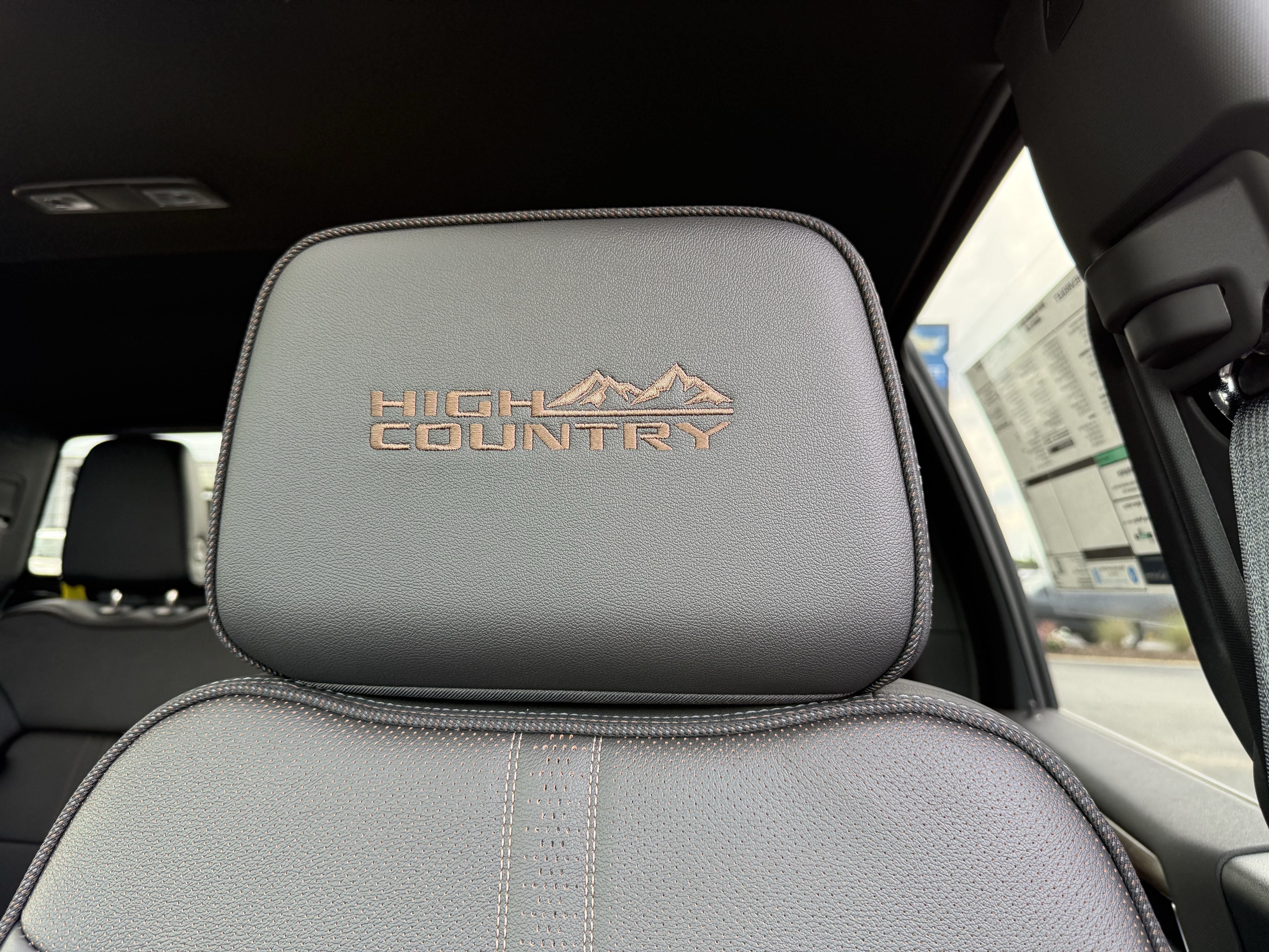 New 2026 Chevrolet Silverado 2500 High Country w/ Midnight Edition AWD/4WD image 17